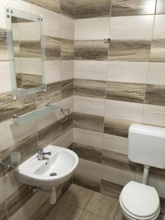 Fenyves Hotel Balatonfenyves Ngoại thất bức ảnh