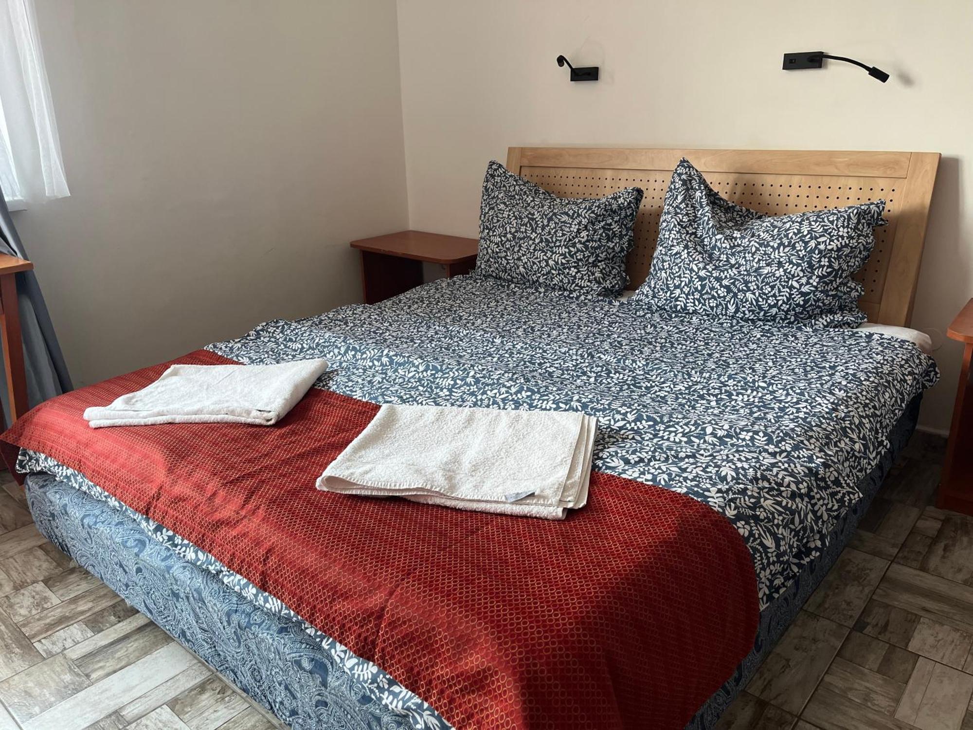 Fenyves Hotel Balatonfenyves Ngoại thất bức ảnh